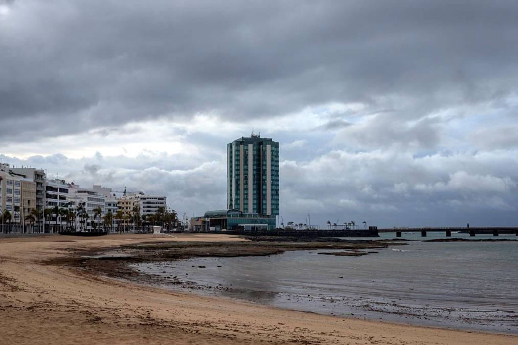 WEDNESDAY WEATHER: Another grey but mild spring day in the Canary Islands