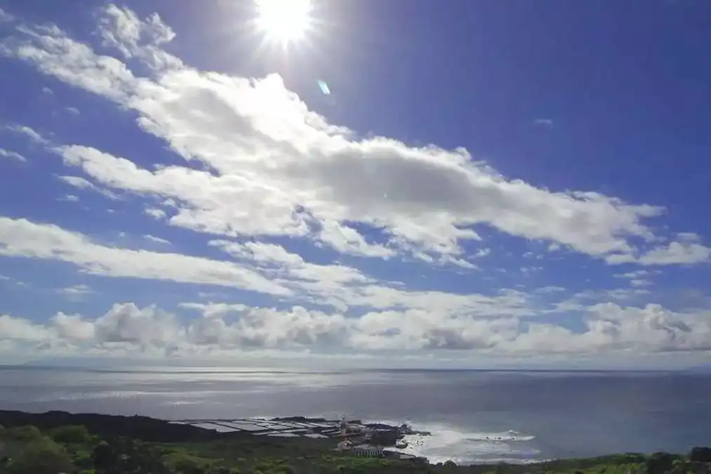 WEDNESDAY WEATHER: Cloudy start with 27°C temperatures across the islands