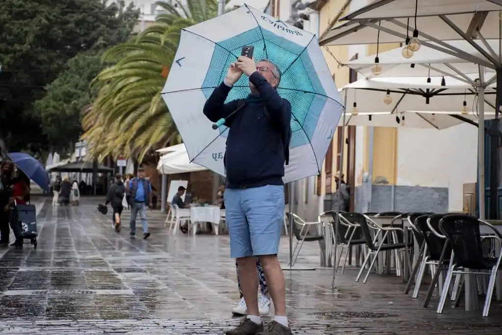 WEDNESDAY WEATHER: Rain pre-alert activated in four of the Canary Islands