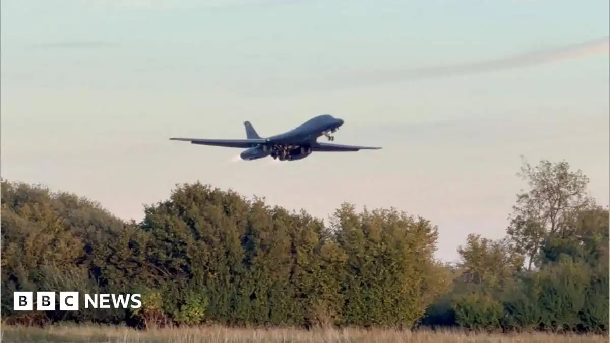 What prompted the US bombers to leave RAF Fairford?