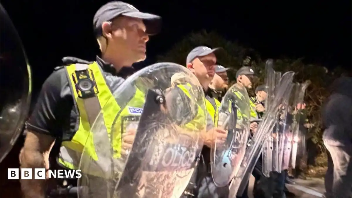 What we know about Dover and Portsmouth anti-migrant protests and organiser Danny Thomas