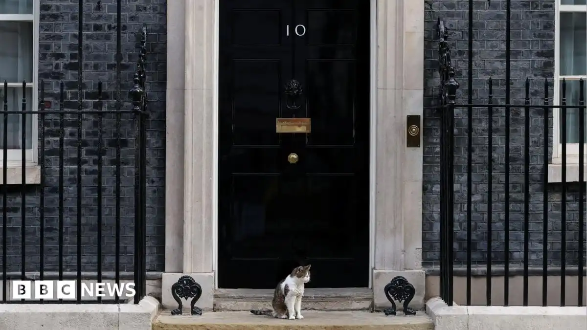 Which? says fake 10 Downing Street listing exposes 'unfit' Booking.com checks