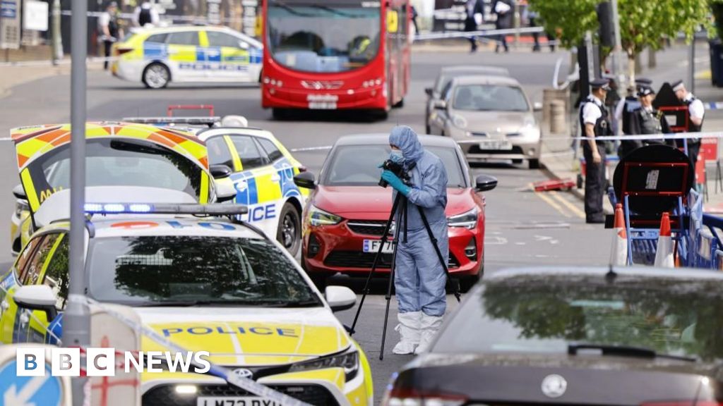 Who are the victims of the Golders Green attack in London?