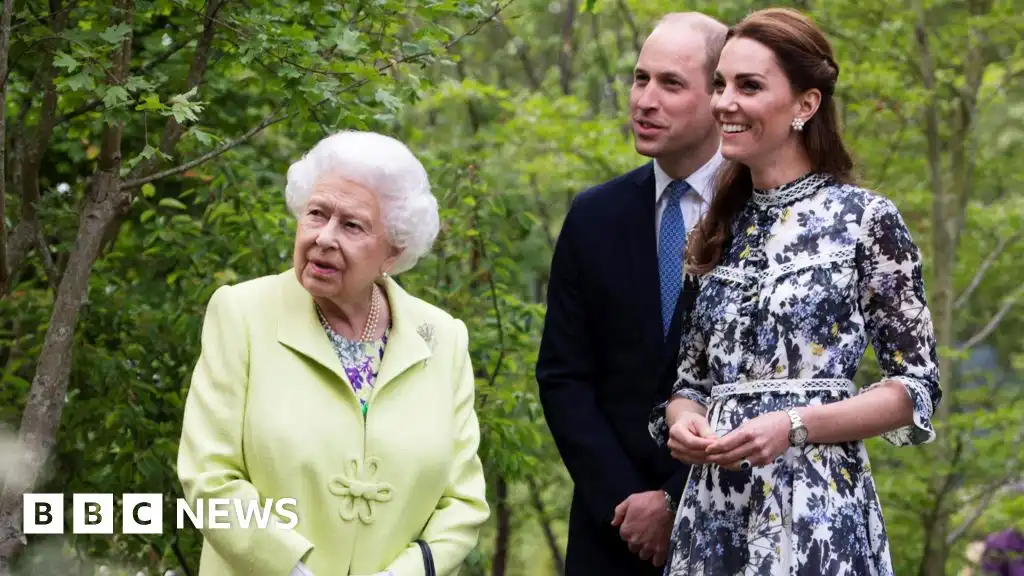 William and Catherine praise late Queen's 'lifetime of duty'