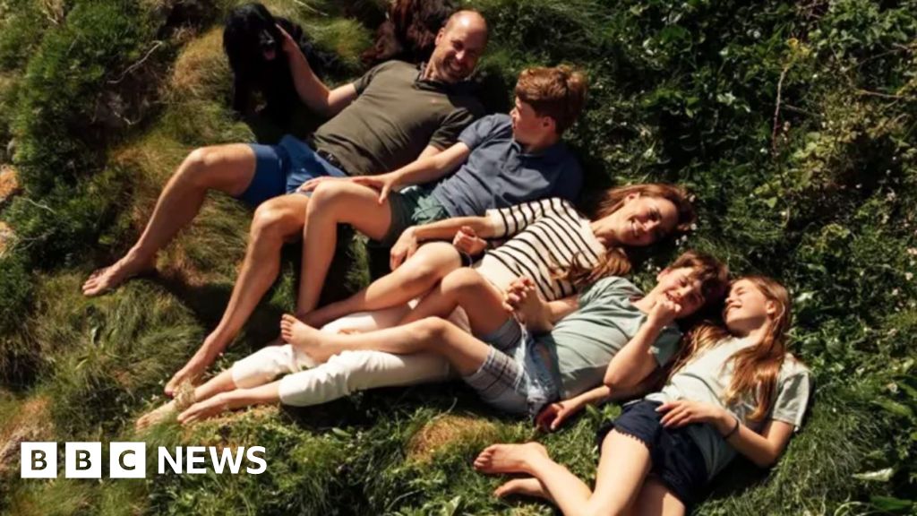 William and Catherine share new photo to mark 15th wedding anniversary