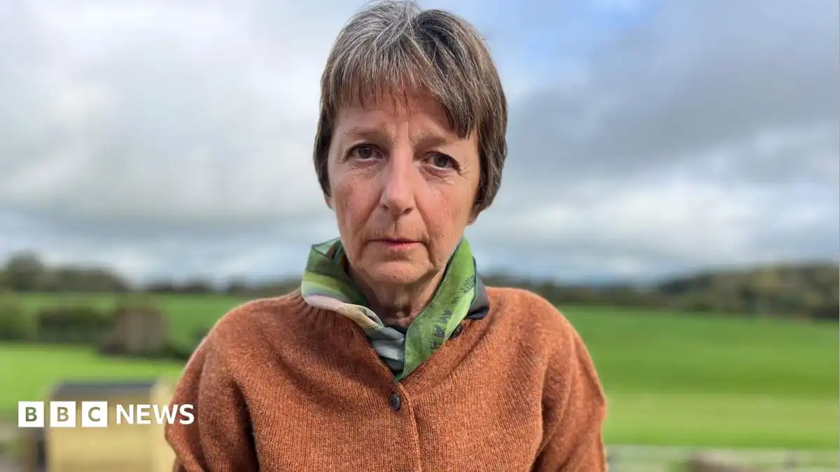 Woman told she had cancer by data-breaching hospital worker