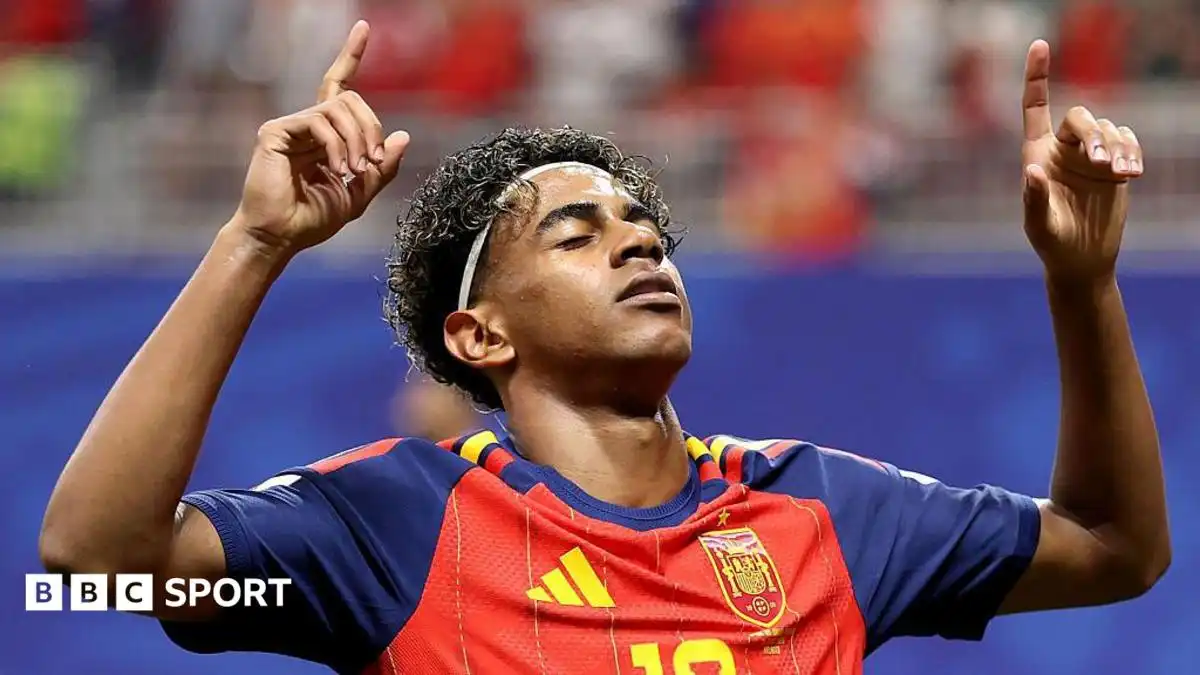 World Cup 2026: Lamine Yamal bidding to join elite group of teenagers as Spain play Argentina in final