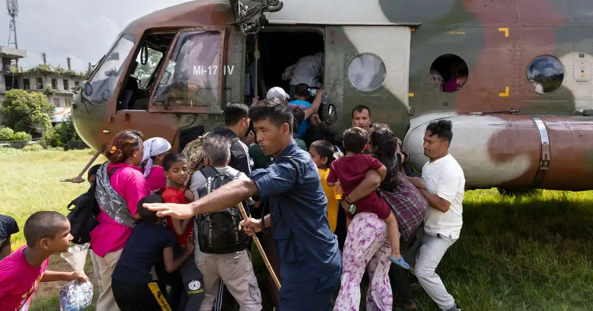 Yfir 2.400 saknað í Nepal og Tíbet