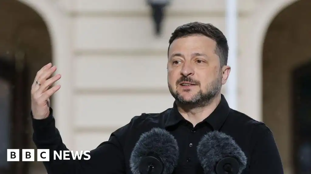 Zelensky arrives in UK for Downing Street talks with European leaders